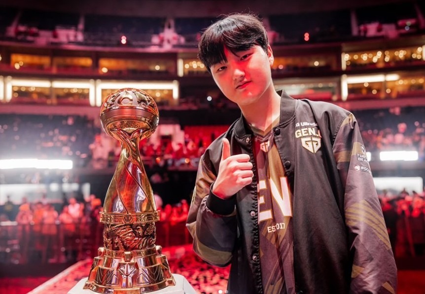 페이즈, LCK 무대 뒤집는 활약! T1의 희망?